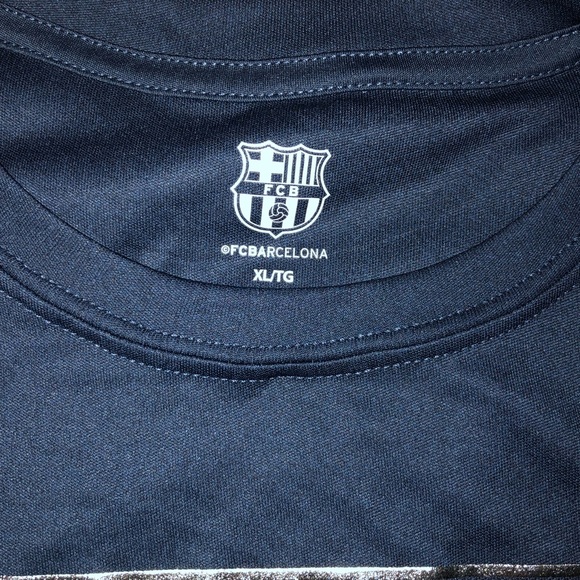 Fc Barcelona Tshirt - Picture 3 of 5